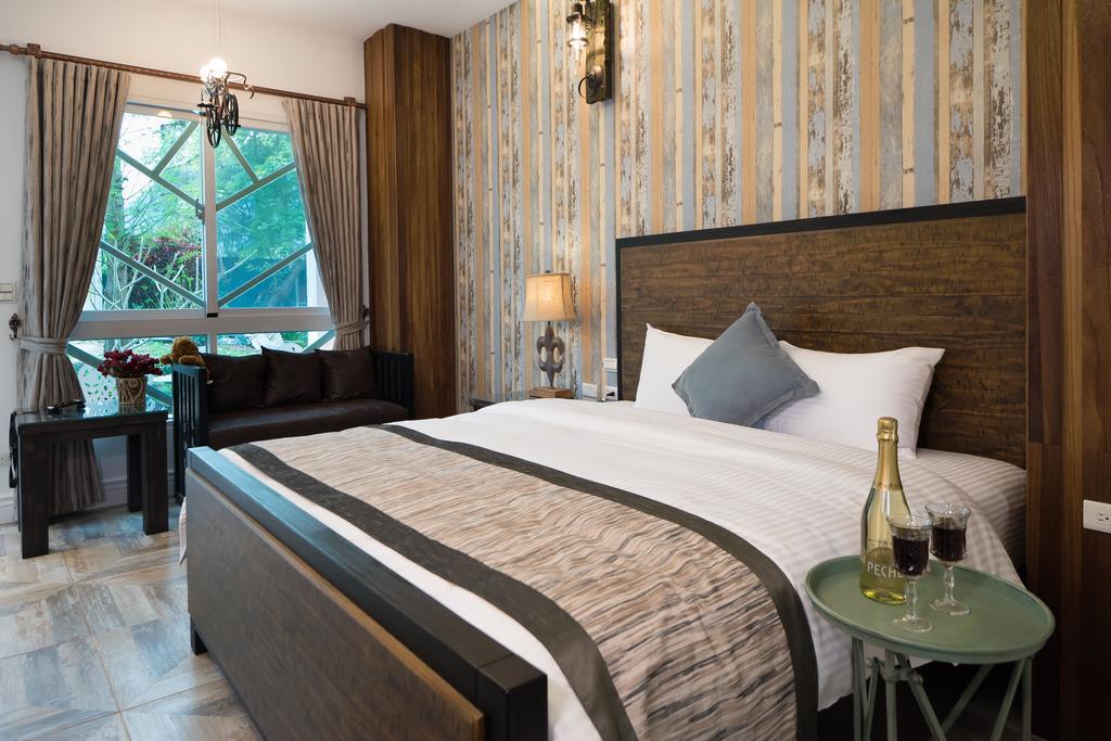 山閱聖堡羅莊園 Bed and Breakfast Yuchi Exteriör bild