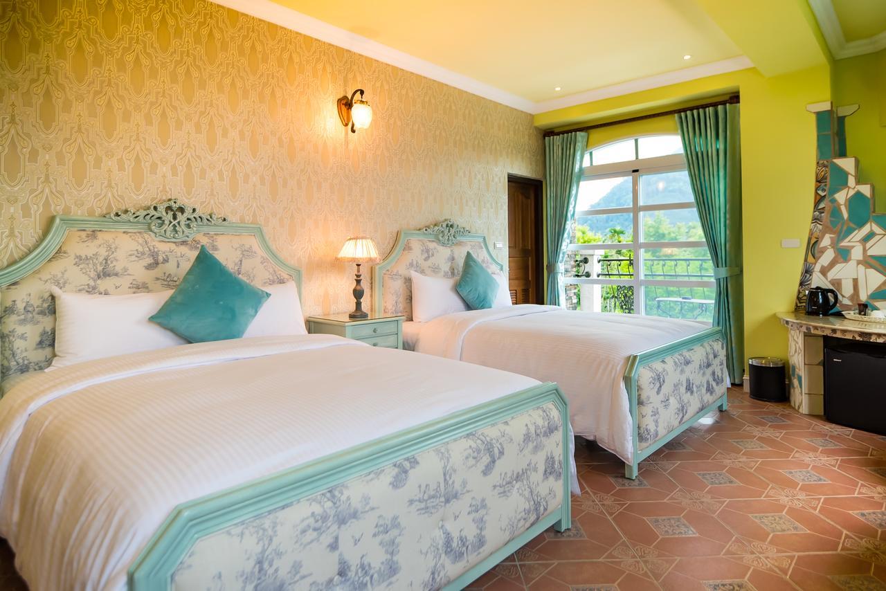 山閱聖堡羅莊園 Bed and Breakfast Yuchi Exteriör bild