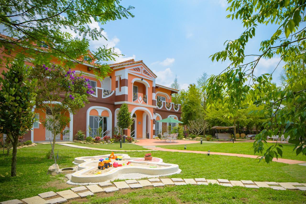 山閱聖堡羅莊園 Bed and Breakfast Yuchi Exteriör bild